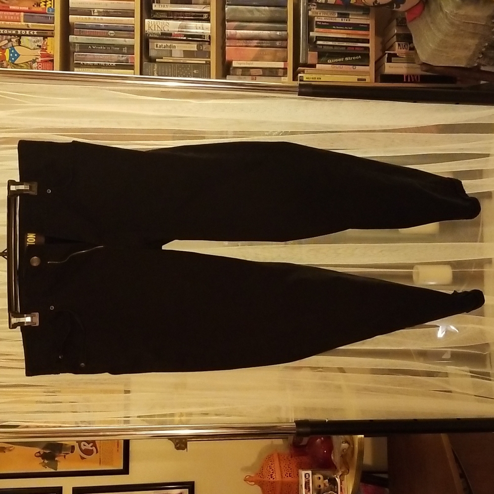 Men's Lee Extreme Motion straight fit tapered leg jeans, black, 36x30